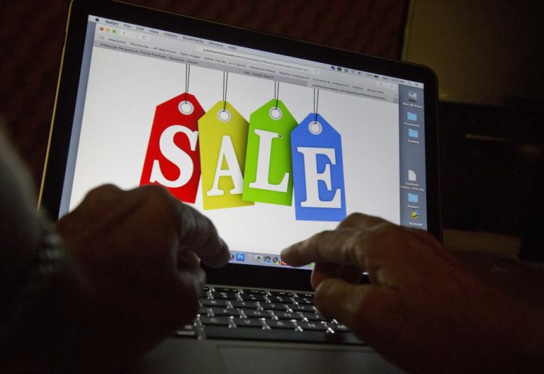 Cyber Monday deals lure in consumers amid high inflation