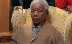 5-World-Mandela_hospitalized
