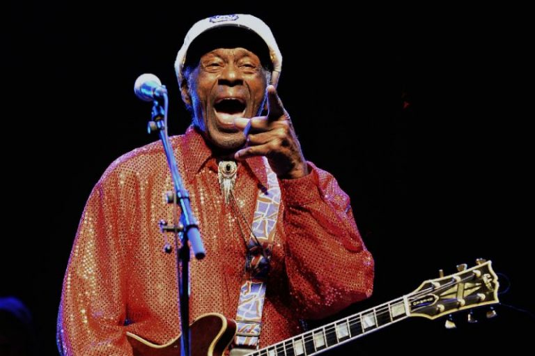 CHUCK BERRY TO RELEASE FIRST NEW ALBUM IN MORE THAN 35 YEARS