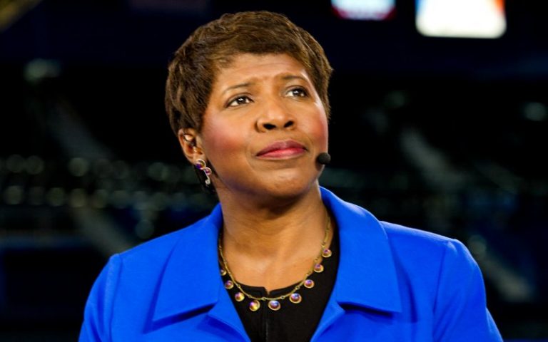 A Community of Journalists and Politicians Deliver an Emotional Goodbye to Gwen Ifill