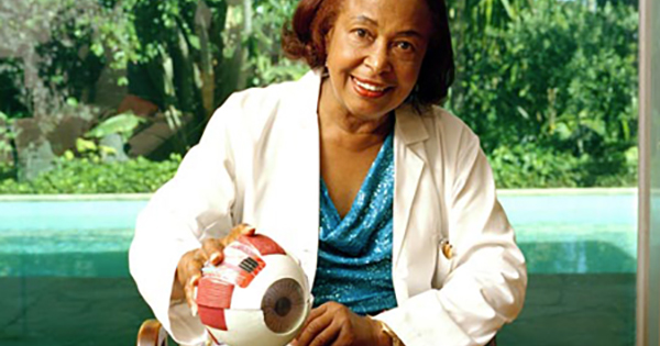 First Ever Black Female Doctor to Receive a Patent For a Medical Invention