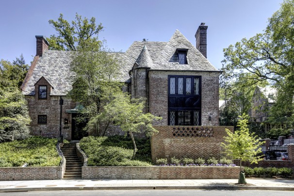 The Obamas purchase $8.1M home​ in Washington