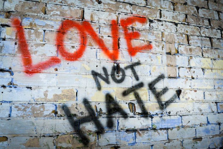 UK Promises to Prosecute Online Hate Crimes Vigorously