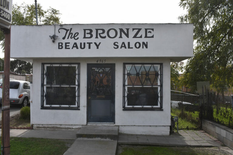 Bronze Beauty Salon Closes Its Doors