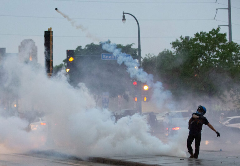 [VIDEO] Riots erupt in Minneapolis – Exclusive Zenger News Story with video