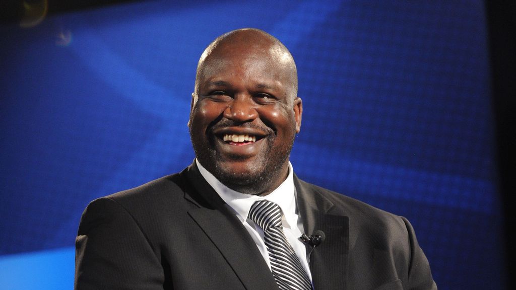 NBA Legends, Shaquille O'Neal and Bob McAdoo talk during the NBA 75 News  Photo - Getty Images