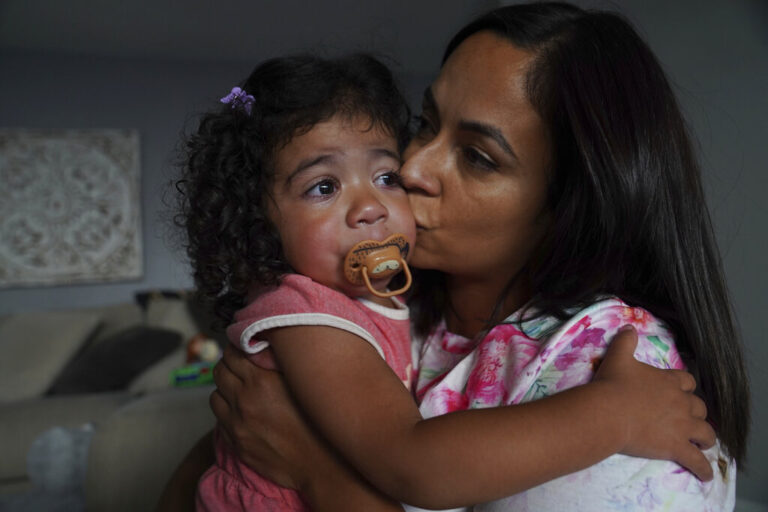 California OKs ‘baby bonds’ to help combat child poverty