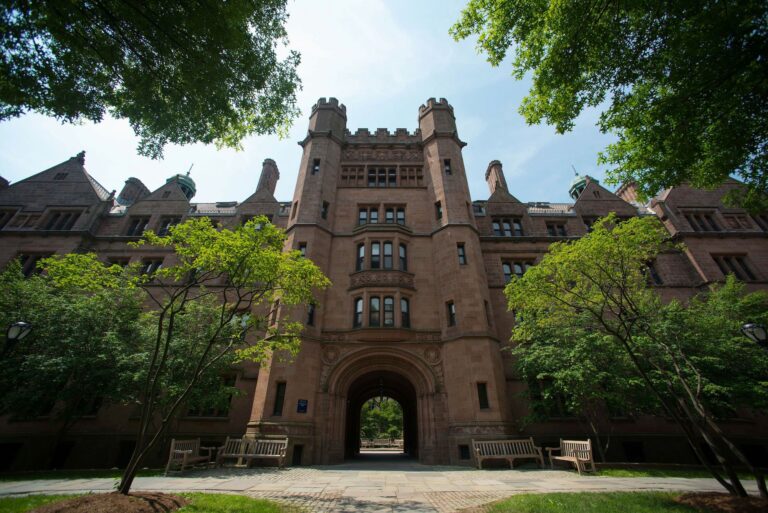 Yale Apologizes for Past Ties to Slavery