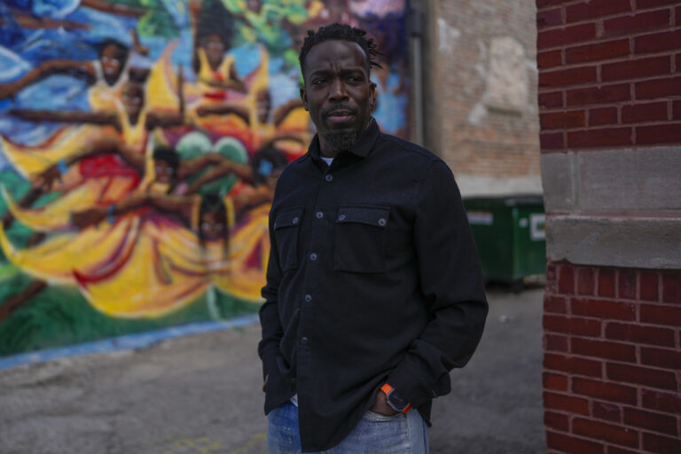 Chicago’s Response to Migrant Influx Stirs Longstanding Frustrations Among Black Residents