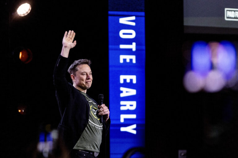 Musk offers voters $1 million a day to sign PAC petition backing the Constitution. Is that legal?