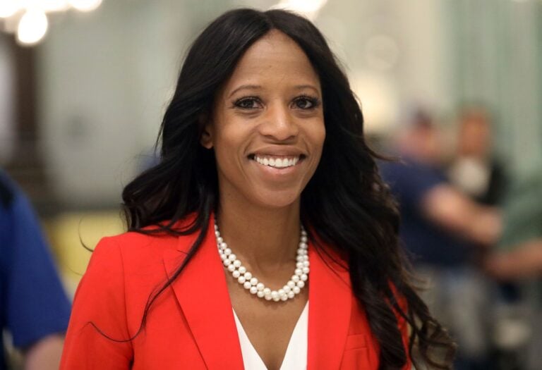 Mia Love, First Black Republican Congresswoman, Dies After Cancer Battle