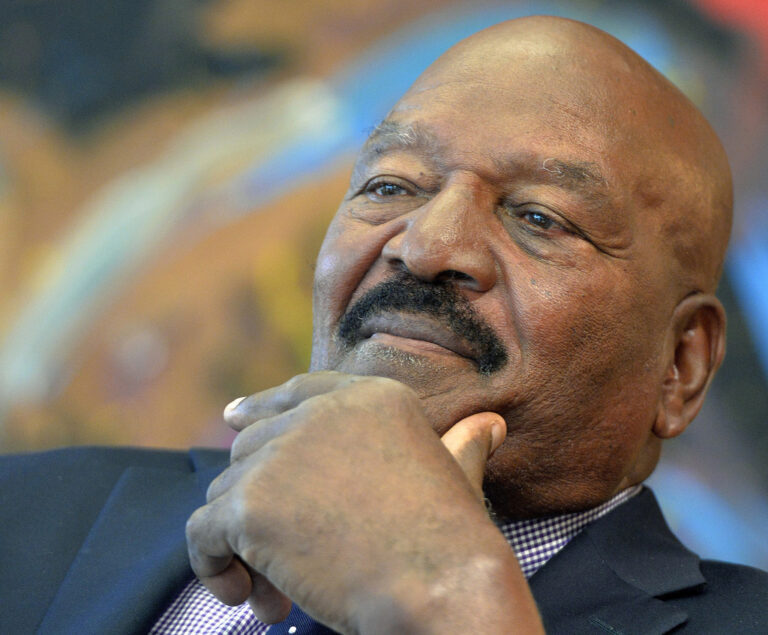 NFL Great Jim Brown Sought Solutions in a Lifetime Devoted to Activism