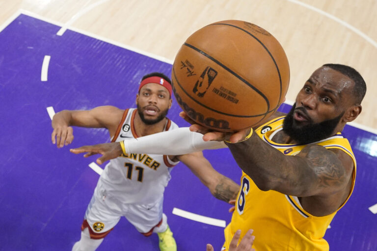 Lakers Hoping LeBron James Decides to Continue Career after Playoff Elimination