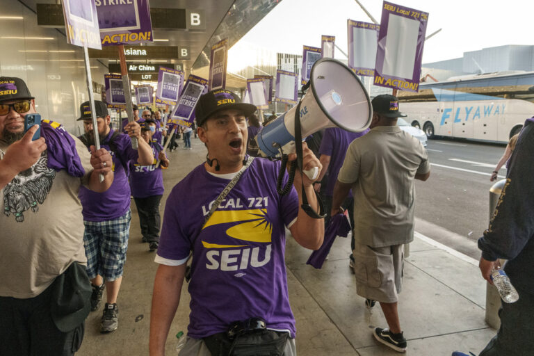 Thousands of Los Angeles City Workers Walk Off Job for 24 Hours Alleging Unfair Labor Practices