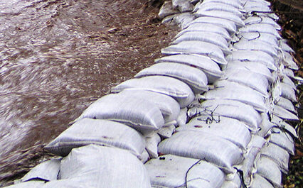 Storm Coming: Driving Tips and Where to Get Sandbags