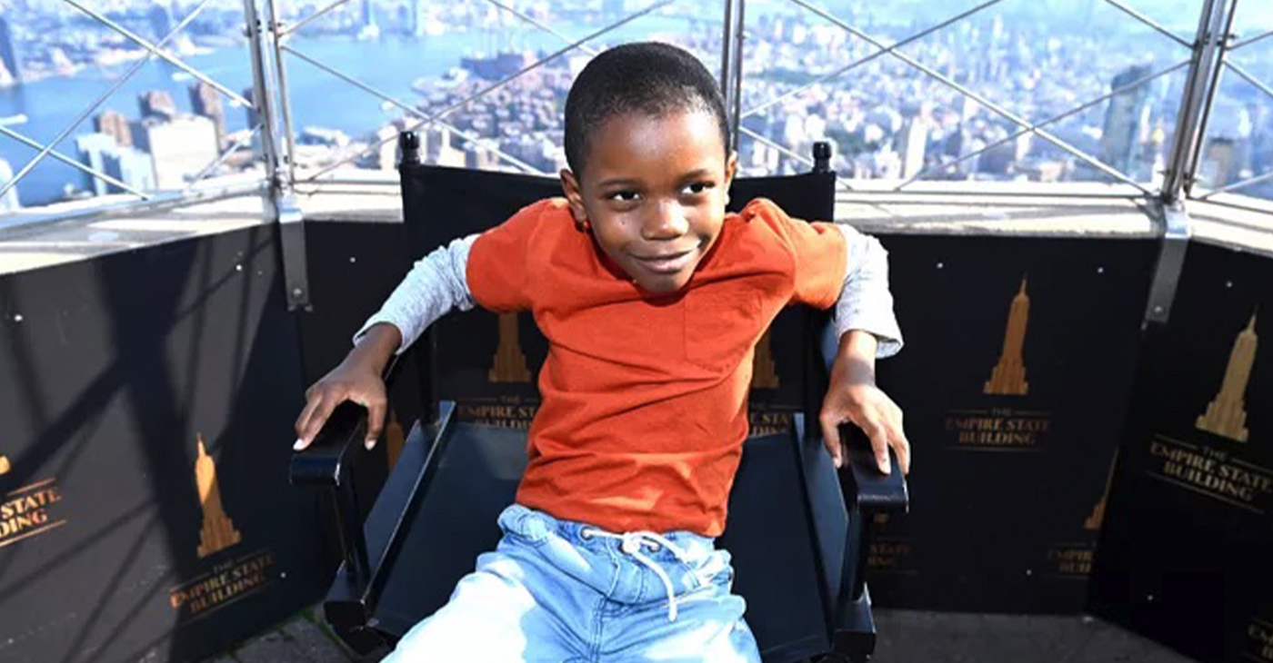 Beloved ‘Corn Kid’ Helps Donate 90,000 Cans of Vegetables For